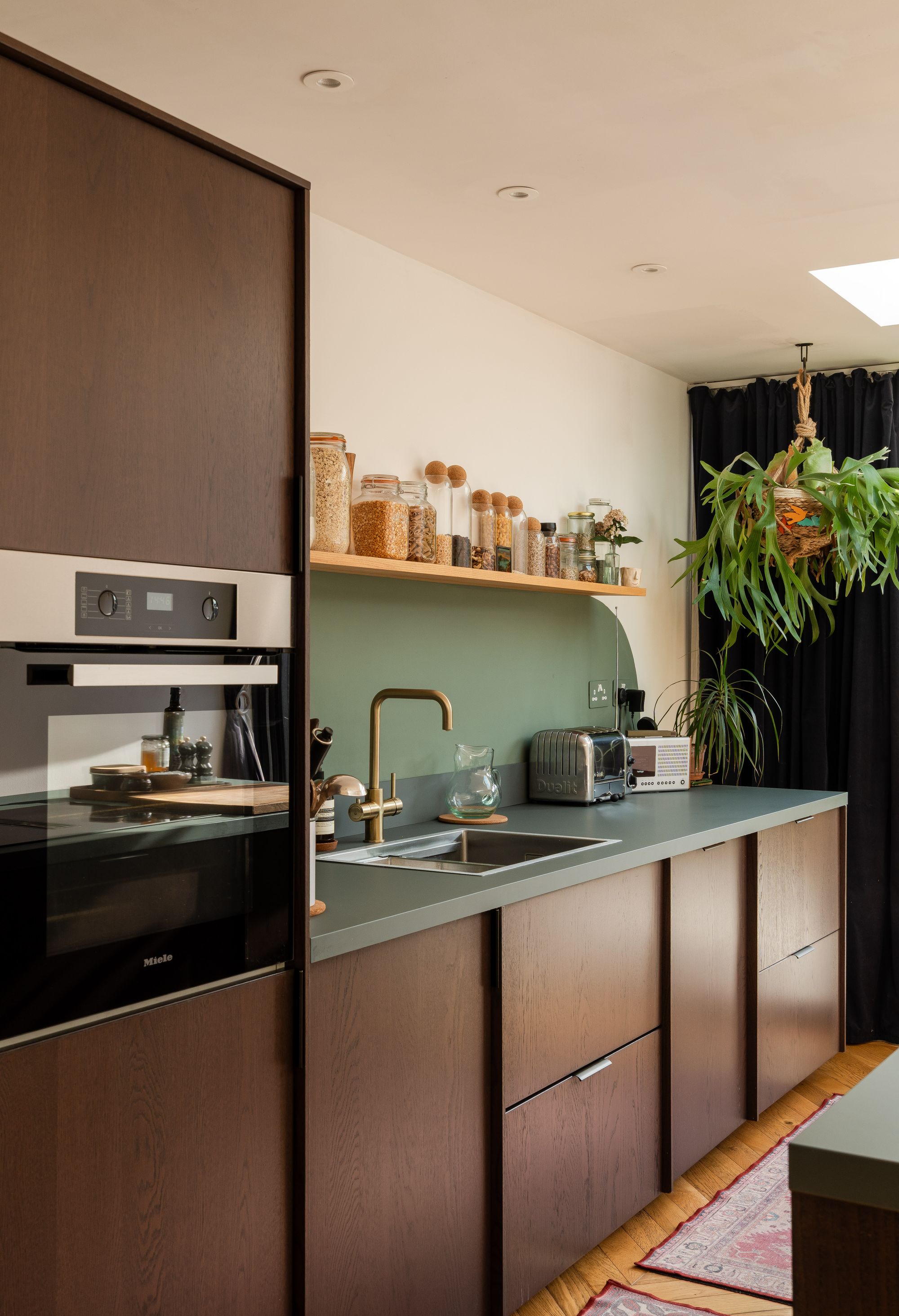 2 bed terraced house for sale in Harrow Road, Leytonstone, London, E11  - Property Image 14