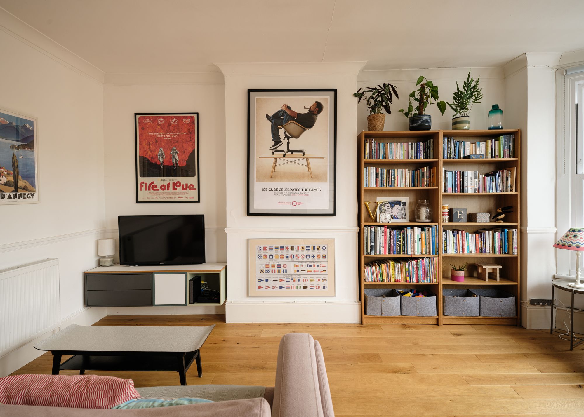 2 bed flat for sale in Maple Road, Upper Leytonstone, London, E11  - Property Image 2