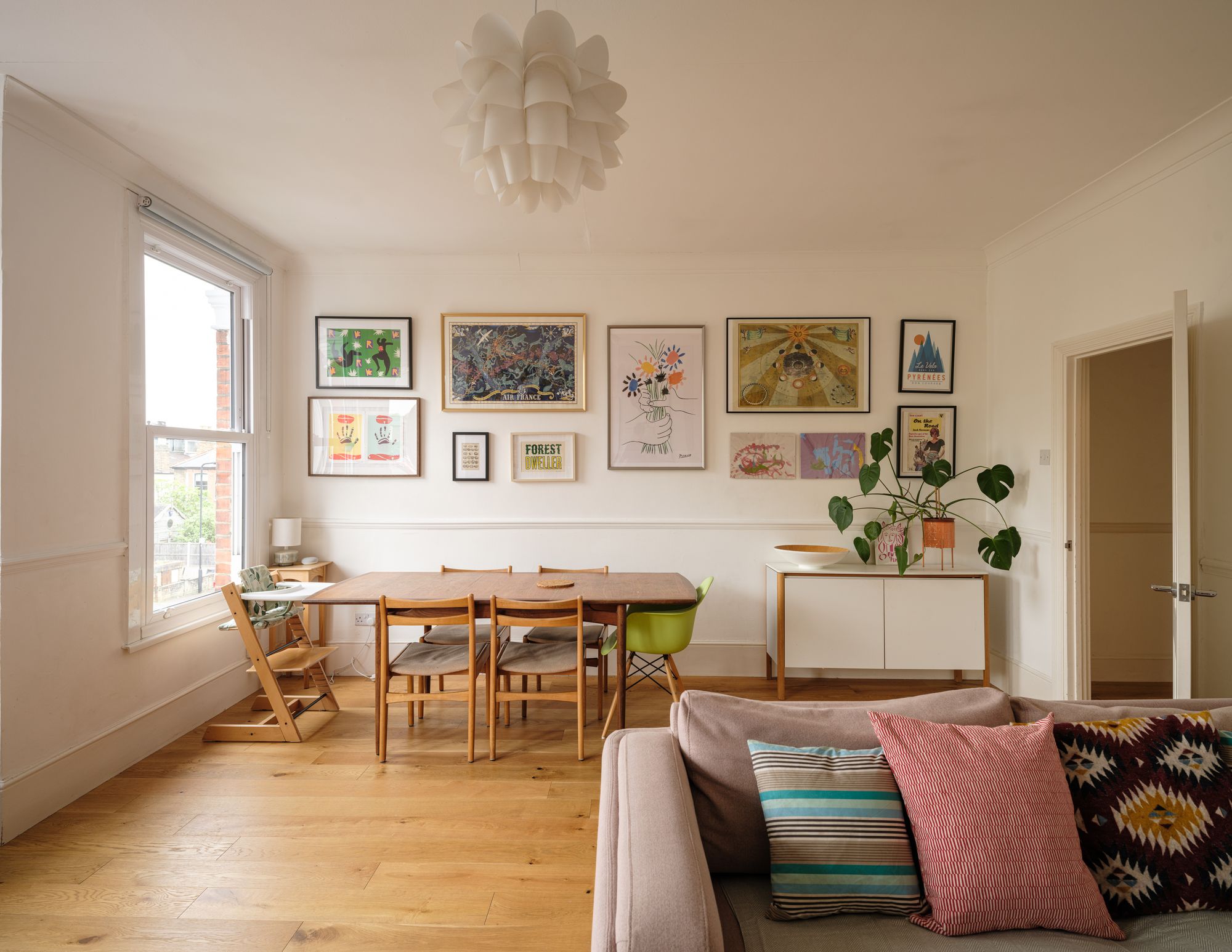 2 bed flat for sale in Maple Road, Upper Leytonstone, London, E11  - Property Image 3