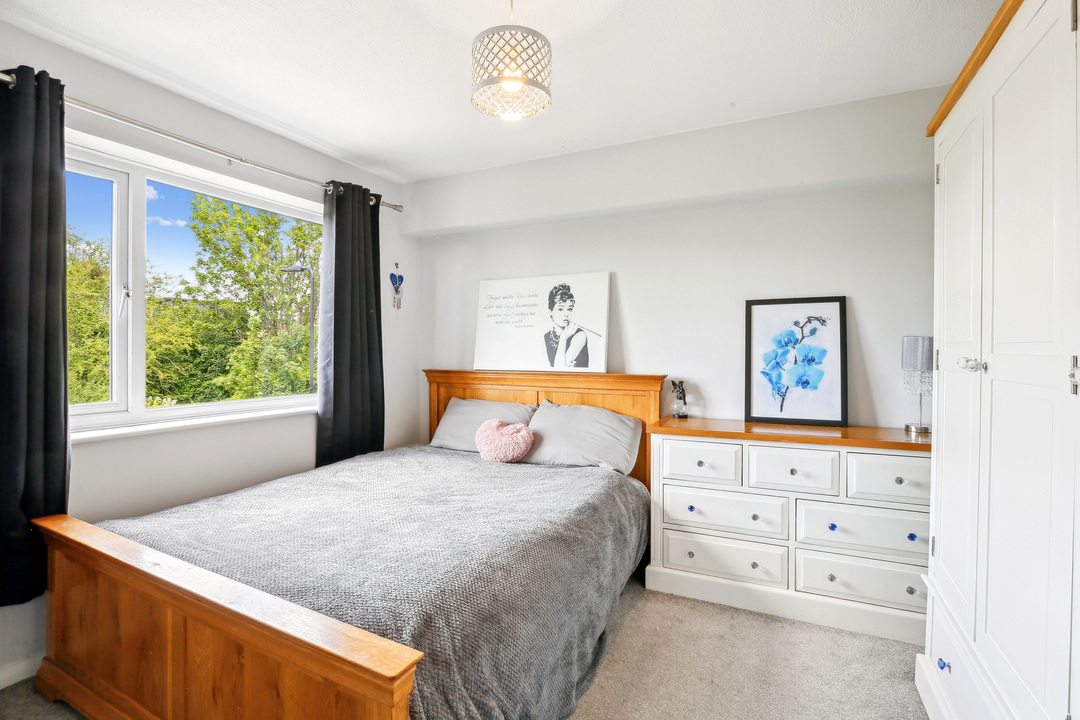 3 bed house for sale in Shakespeare Road, London  - Property Image 11
