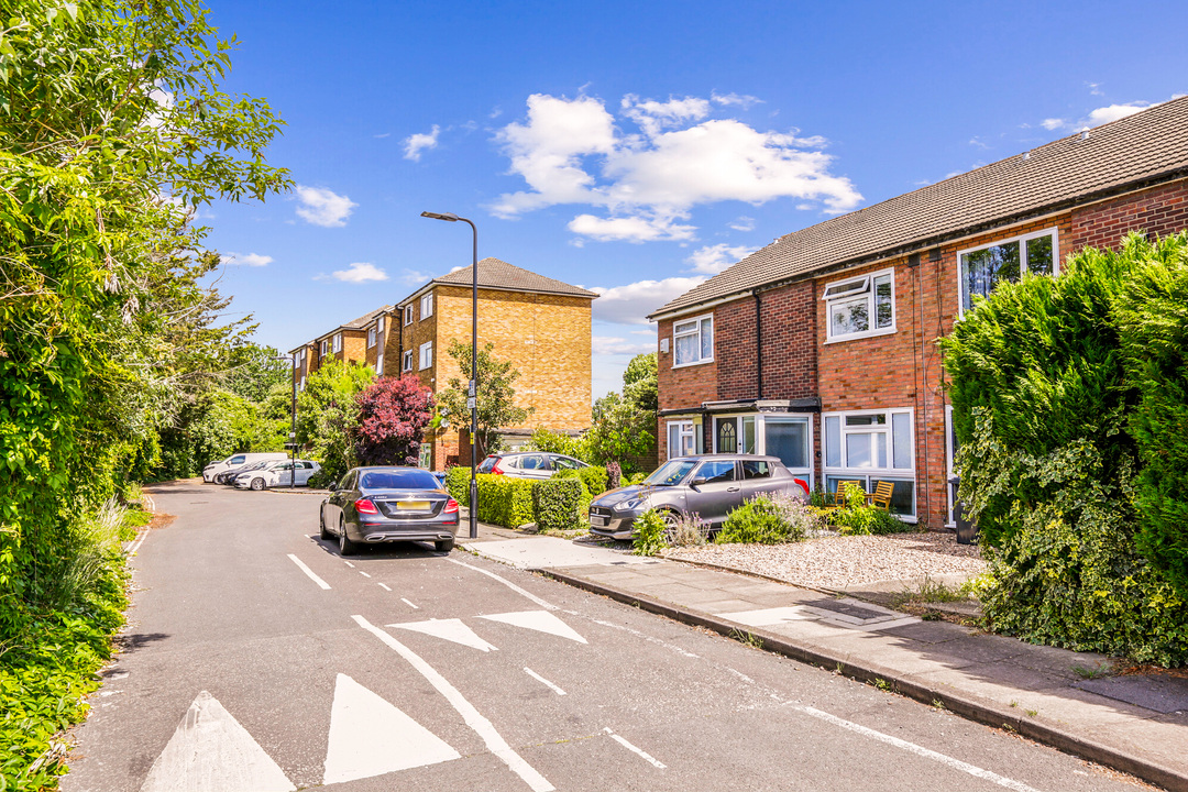 3 bed house for sale in Shakespeare Road, London, W7 1