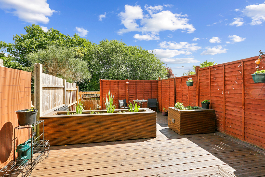 3 bed terraced house for sale in Shakespeare Road, London 1