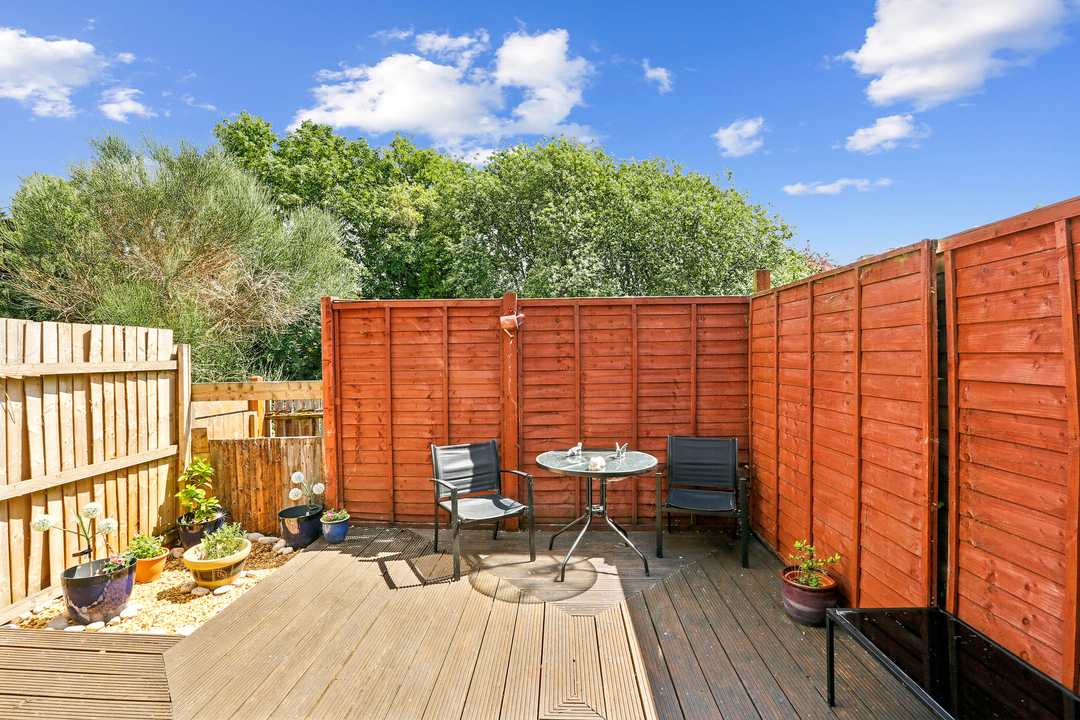 3 bed terraced house for sale in Shakespeare Road, London 7