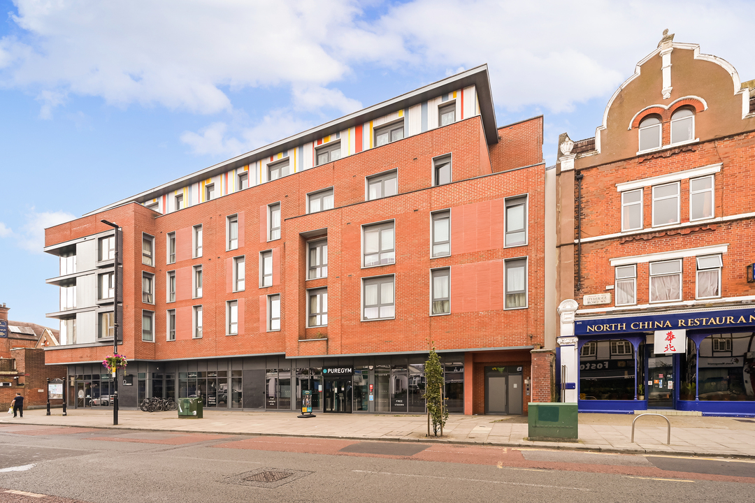 1 bed apartment for sale in Merryfield Court, Acton  - Property Image 10