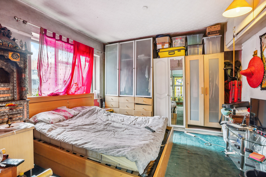 4 bed semi-detached house for sale in Bassett Gardens, Isleworth  - Property Image 7
