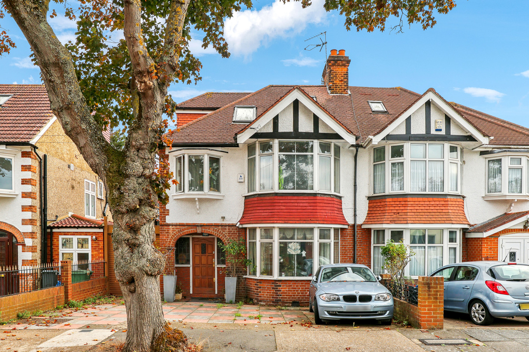 4 bed semi-detached house for sale in Bassett Gardens, Isleworth, TW7