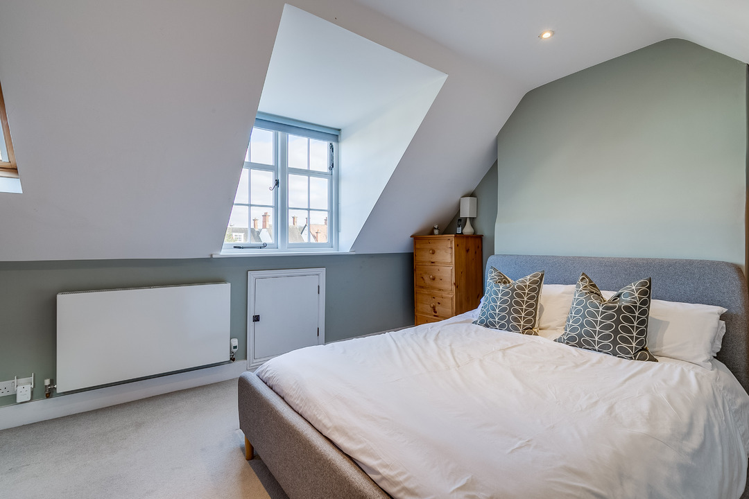 3 bed terraced house for sale in Denison Road, London  - Property Image 8