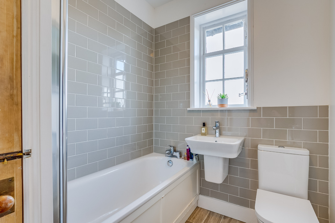 3 bed terraced house for sale in Denison Road, London  - Property Image 9