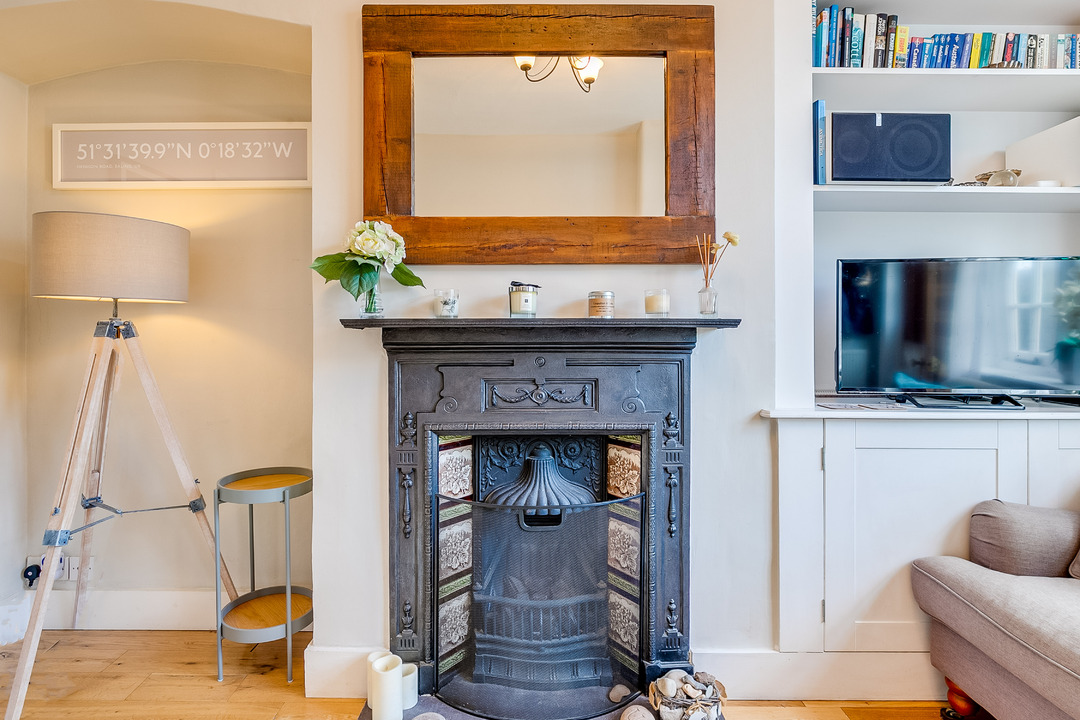 3 bed terraced house for sale in Denison Road, London  - Property Image 17