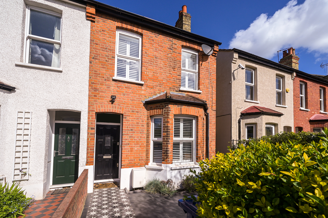 3 bed end of terrace house for sale in Green Avenue, Ealing, Northfields, London, W13 16