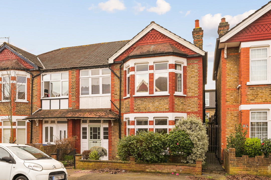 4 bed semi-detached house for sale in Kingsley Avenue, Ealing  - Property Image 20