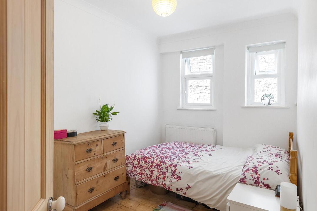 1 bed apartment for sale in Blakesley Avenue, Ealing  - Property Image 7