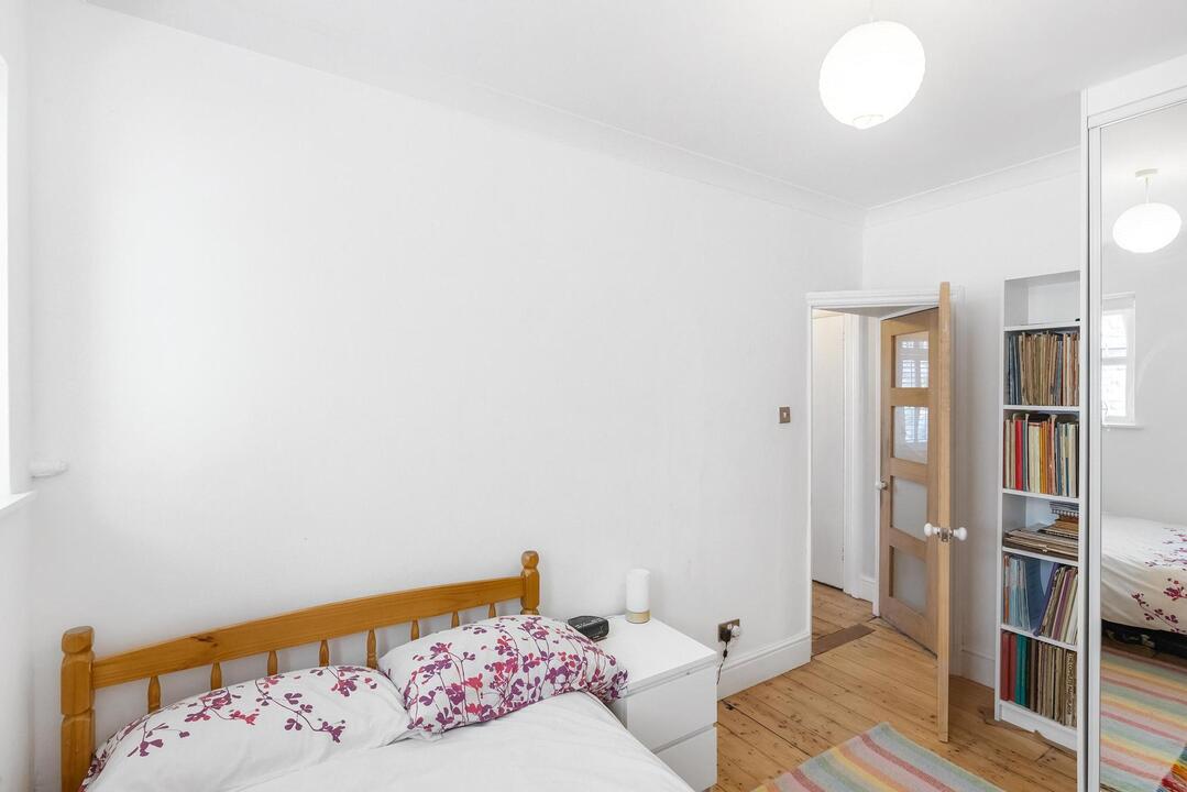 1 bed apartment for sale in Blakesley Avenue, Ealing, London, W5 7