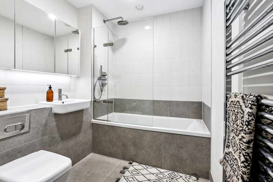 1 bed apartment for sale in Sarsen House, Hanwell Square, Hanwell, London, W7  - Property Image 14