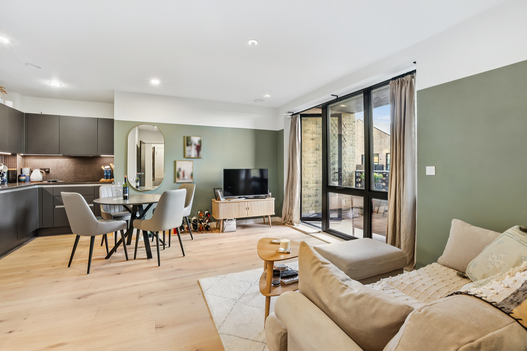 1 bed apartment for sale in Sarsen House, Hanwell Square, Hanwell, London, W7  - Property Image 1