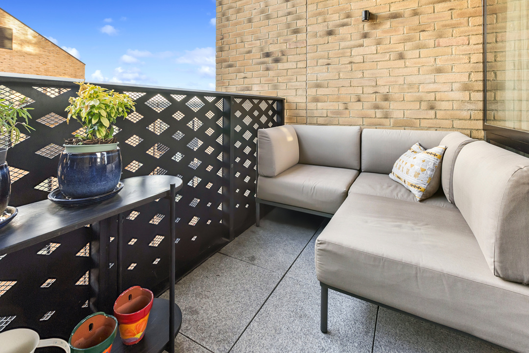 1 bed apartment for sale in Sarsen House, Hanwell Square, Hanwell, London, W7  - Property Image 9