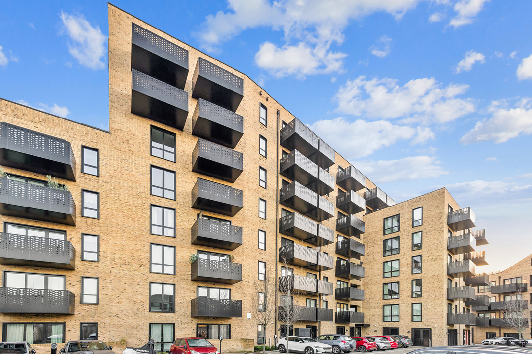 1 bed apartment for sale in Sarsen House, Hanwell Square, Hanwell, London, W7  - Property Image 12