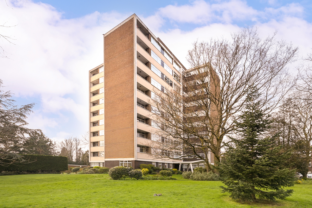2 bed apartment for sale in The Grange, Ealing  - Property Image 22