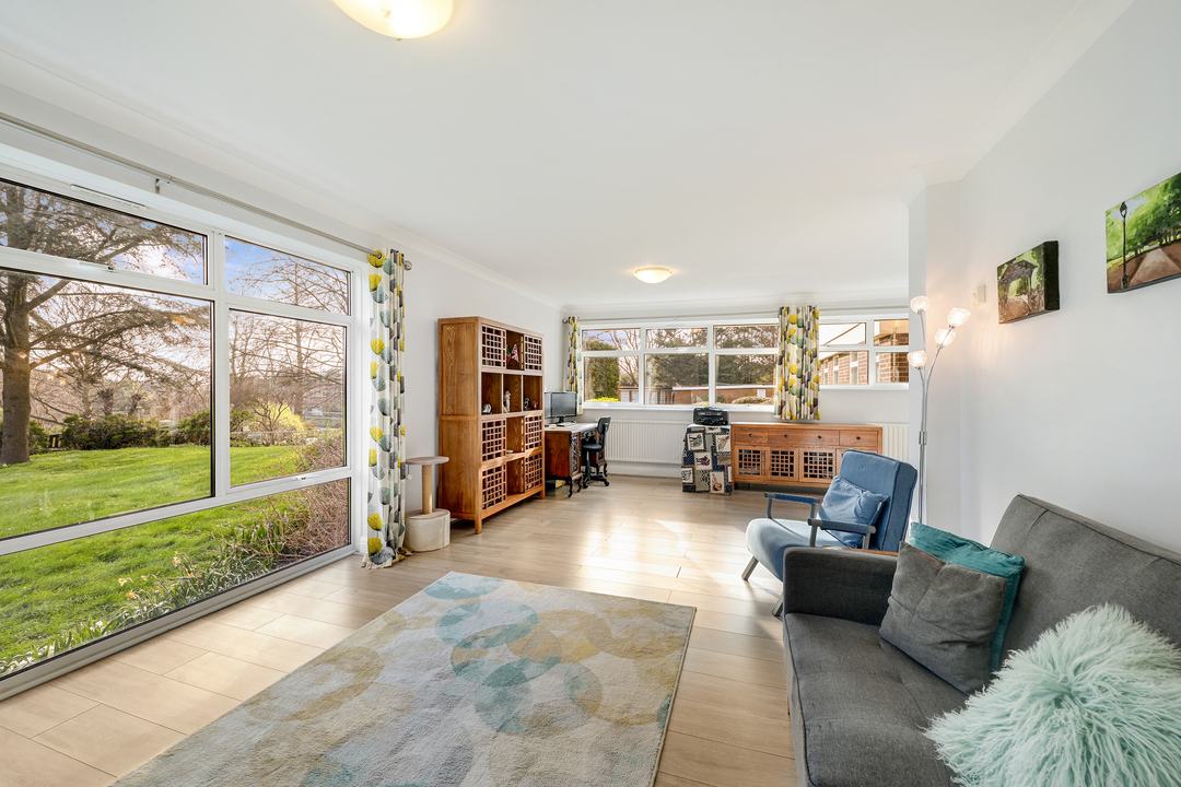 2 bed apartment for sale in The Grange, Ealing  - Property Image 2