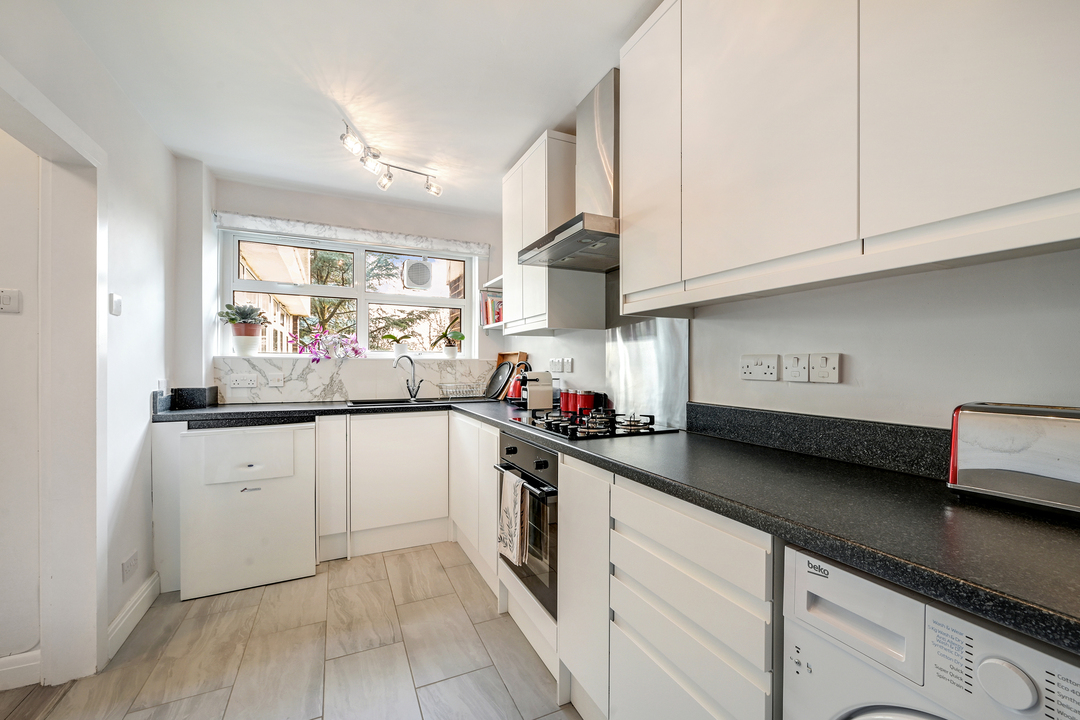 2 bed apartment for sale in The Grange, Ealing  - Property Image 1