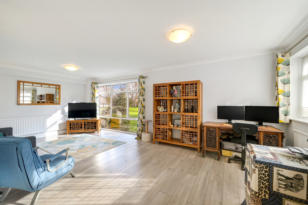 2 bed apartment for sale in The Grange, Ealing  - Property Image 7