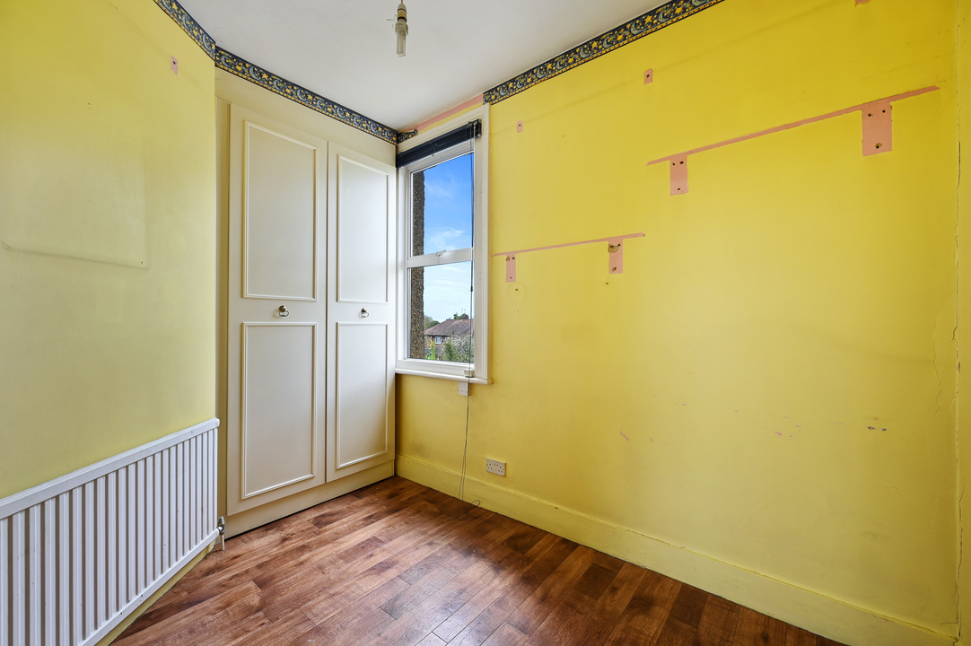 4 bed semi-detached house for sale in Kingsley Avenue, London  - Property Image 9