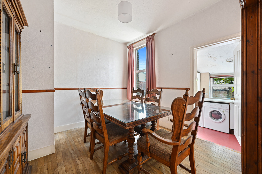 4 bed semi-detached house for sale in Kingsley Avenue, London  - Property Image 11