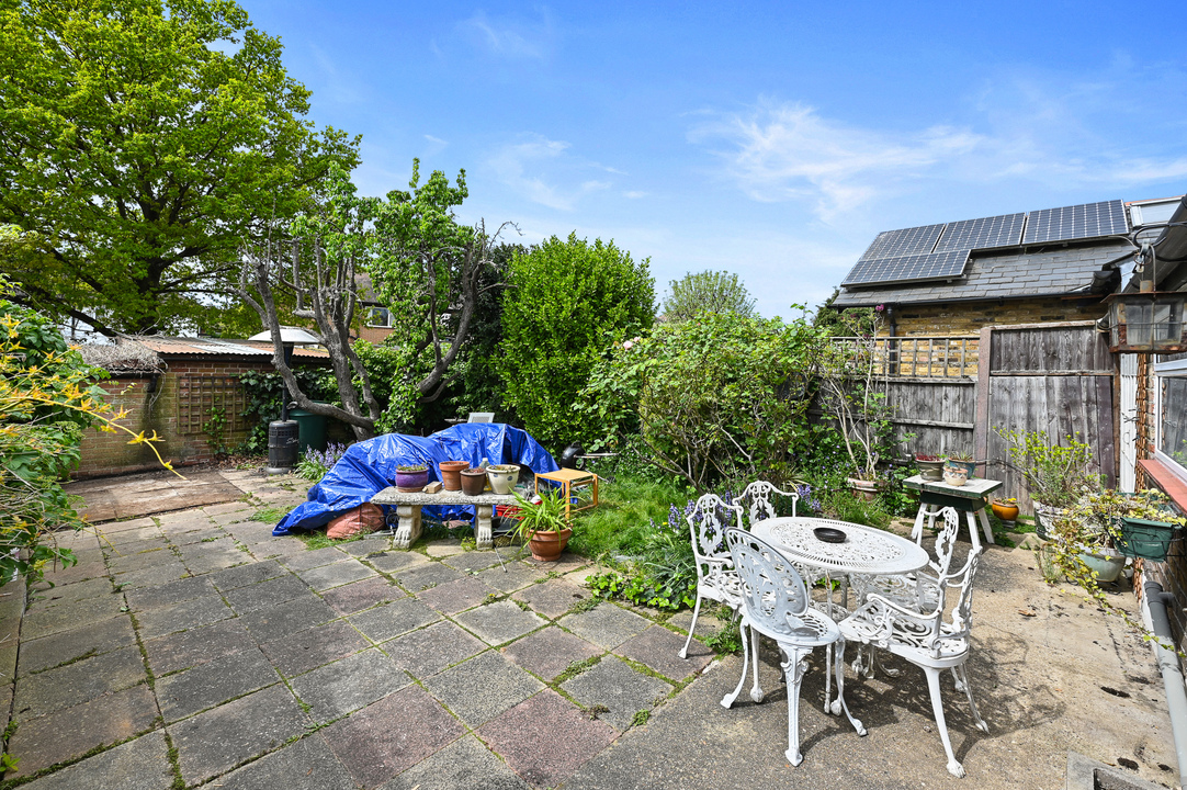 4 bed semi-detached house for sale in Kingsley Avenue, Ealing, London, W13 11