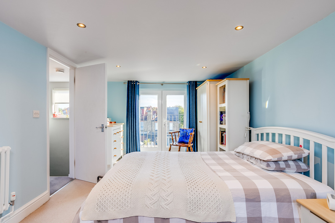 4 bed semi-detached house for sale in Lynton Avenue, Ealing, London, W13 16