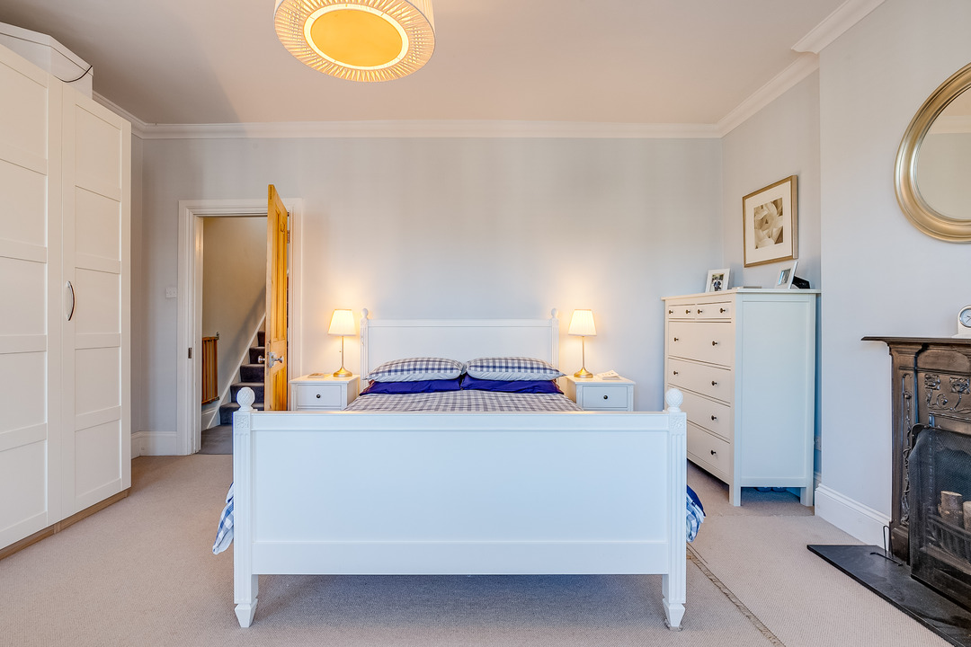 4 bed semi-detached house for sale in Lynton Avenue, Ealing, London, W13 18