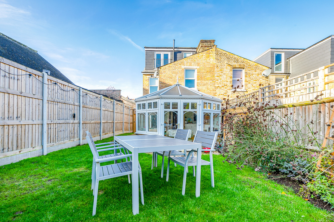 4 bed semi-detached house for sale in Lynton Avenue, Ealing, London, W13 6