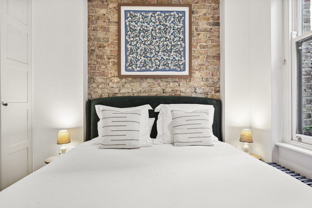 1 bed apartment for sale in Gordon Road, Ealing, London, W5 11