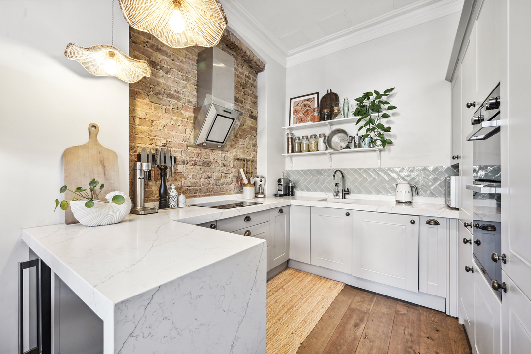 1 bed apartment for sale in Gordon Road, Ealing, London, W5 1