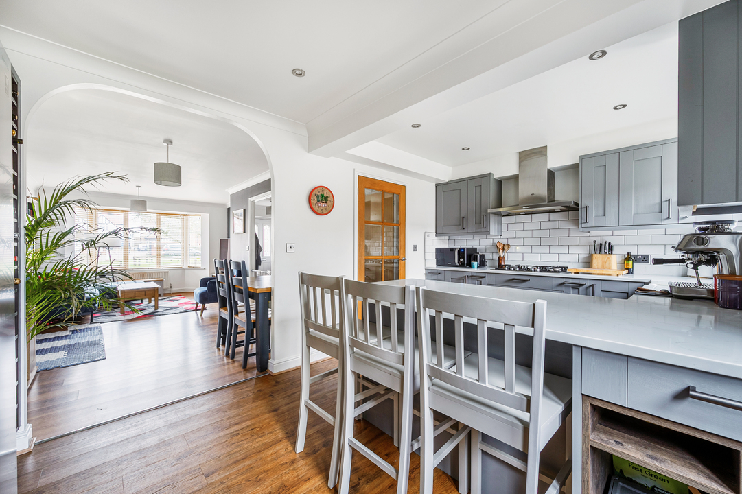 3 bed terraced house for sale in Old Twelve Close, Hanwell  - Property Image 3