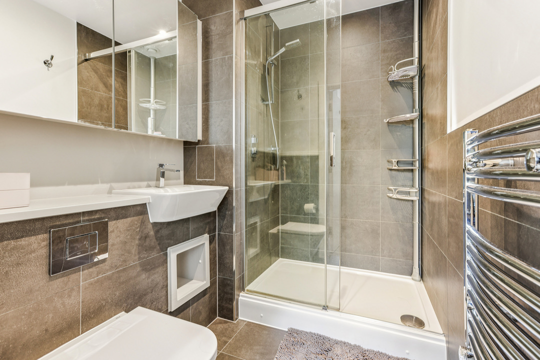 2 bed apartment to rent in Wilde House, Avenue Road, Acton, London, W3 7