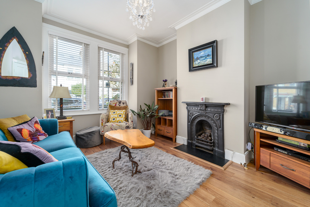 2 bed terraced house for sale in Darwin Road, Ealing  - Property Image 1