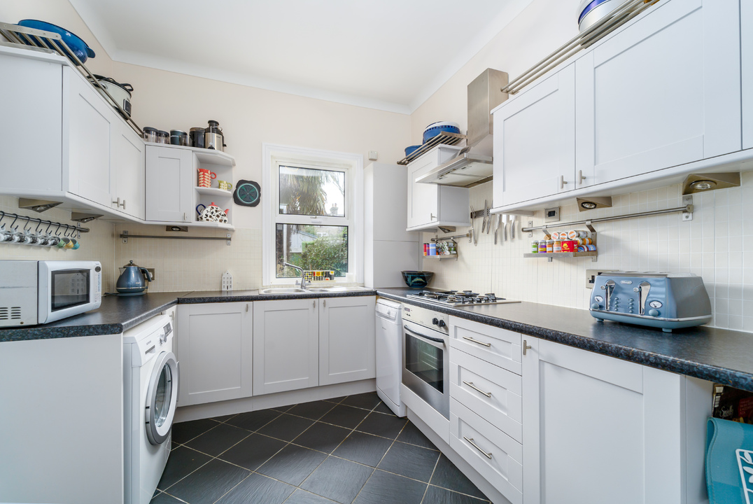 2 bed terraced house for sale in Darwin Road, Ealing  - Property Image 2