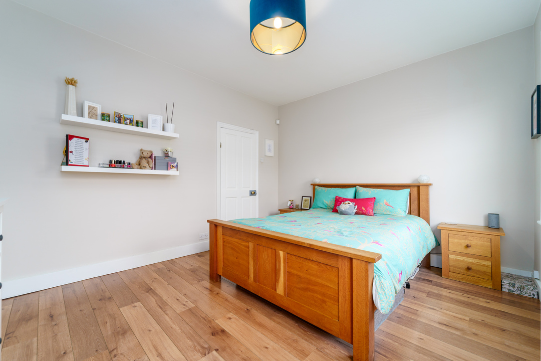 2 bed terraced house for sale in Darwin Road, Ealing  - Property Image 11