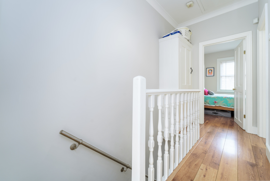 2 bed terraced house for sale in Darwin Road, Ealing  - Property Image 10