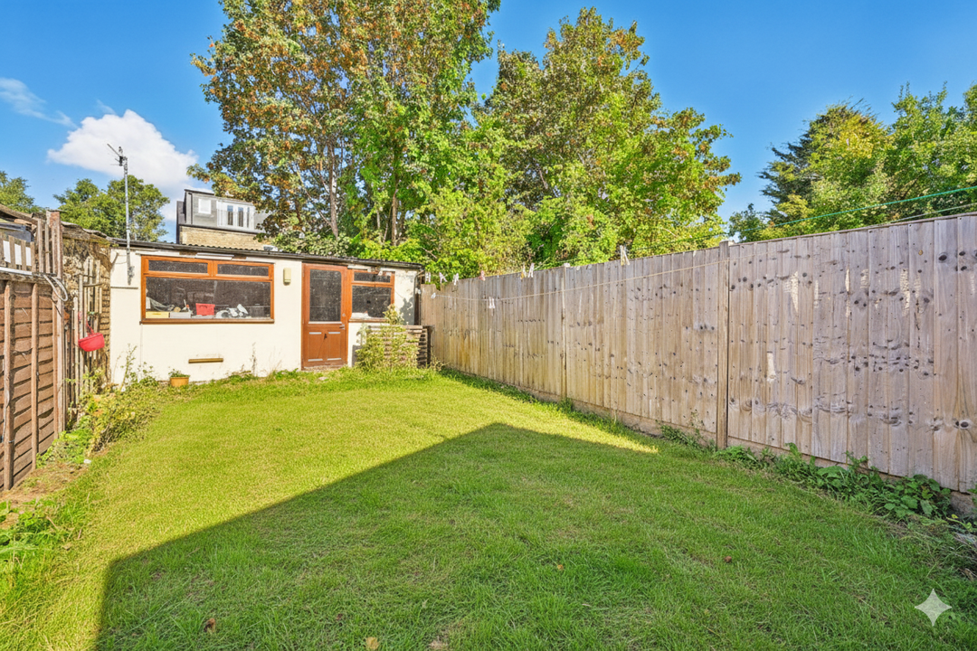 3 bed terraced house for sale in Rosebank Road, Hanwell, London, W7 2