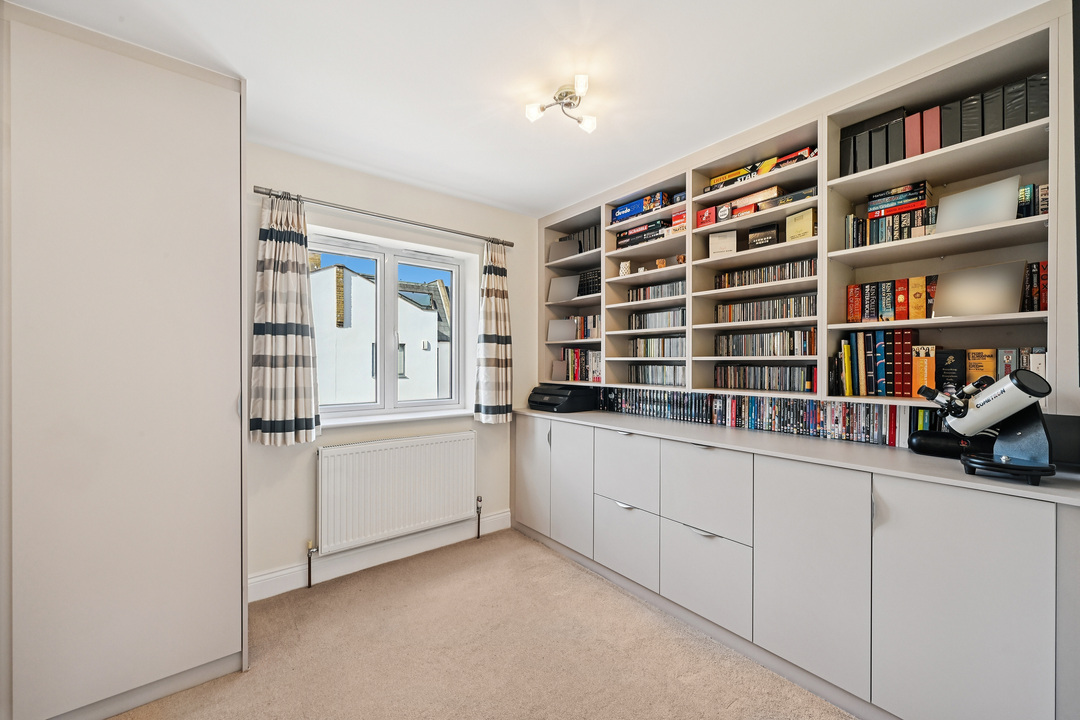 4 bed terraced house for sale in Northfield Road, Ealing  - Property Image 9