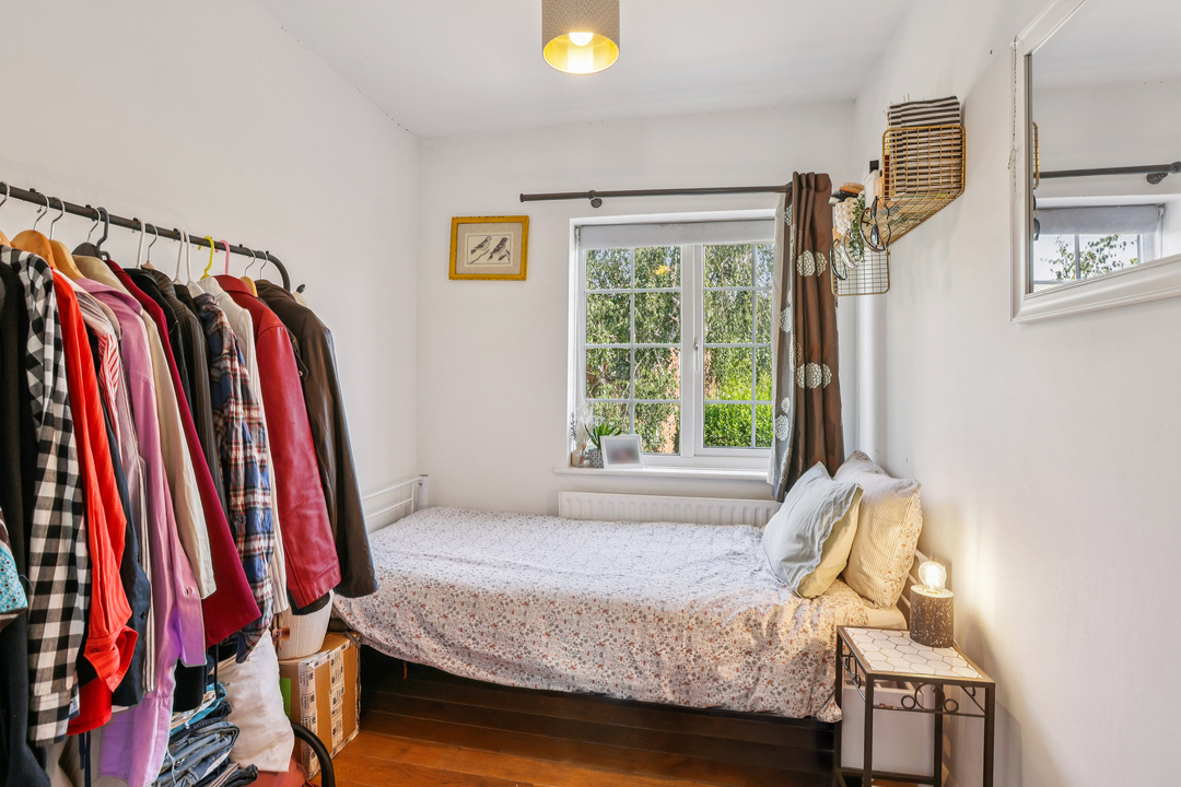 3 bed house for sale in Yeomans Mews, Isleworth  - Property Image 18