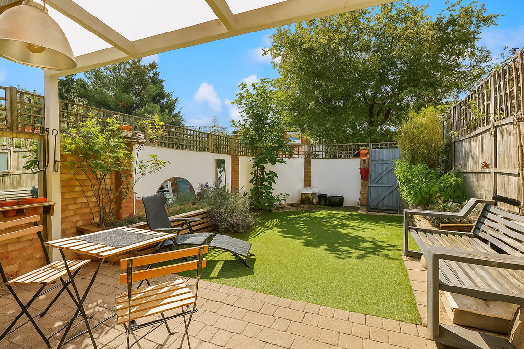 3 bed house for sale in Yeomans Mews, Isleworth  - Property Image 4