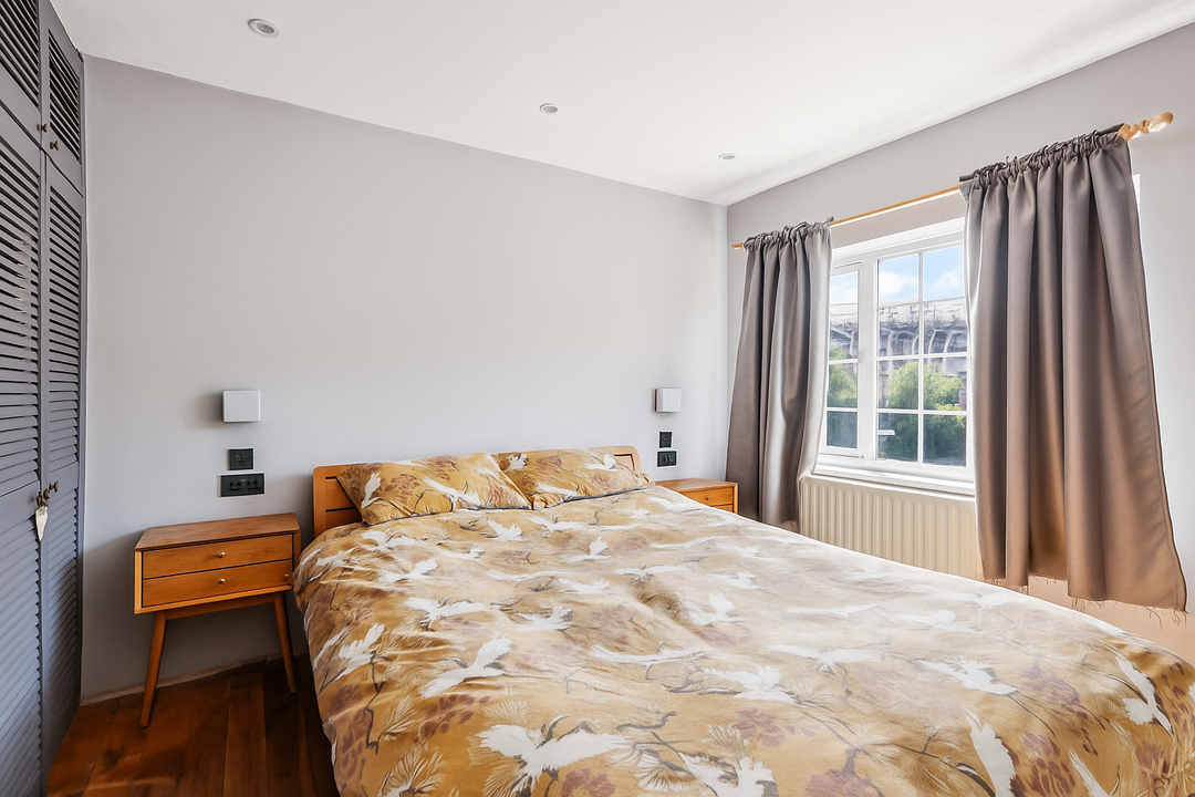 3 bed house for sale in Yeomans Mews, Isleworth  - Property Image 14