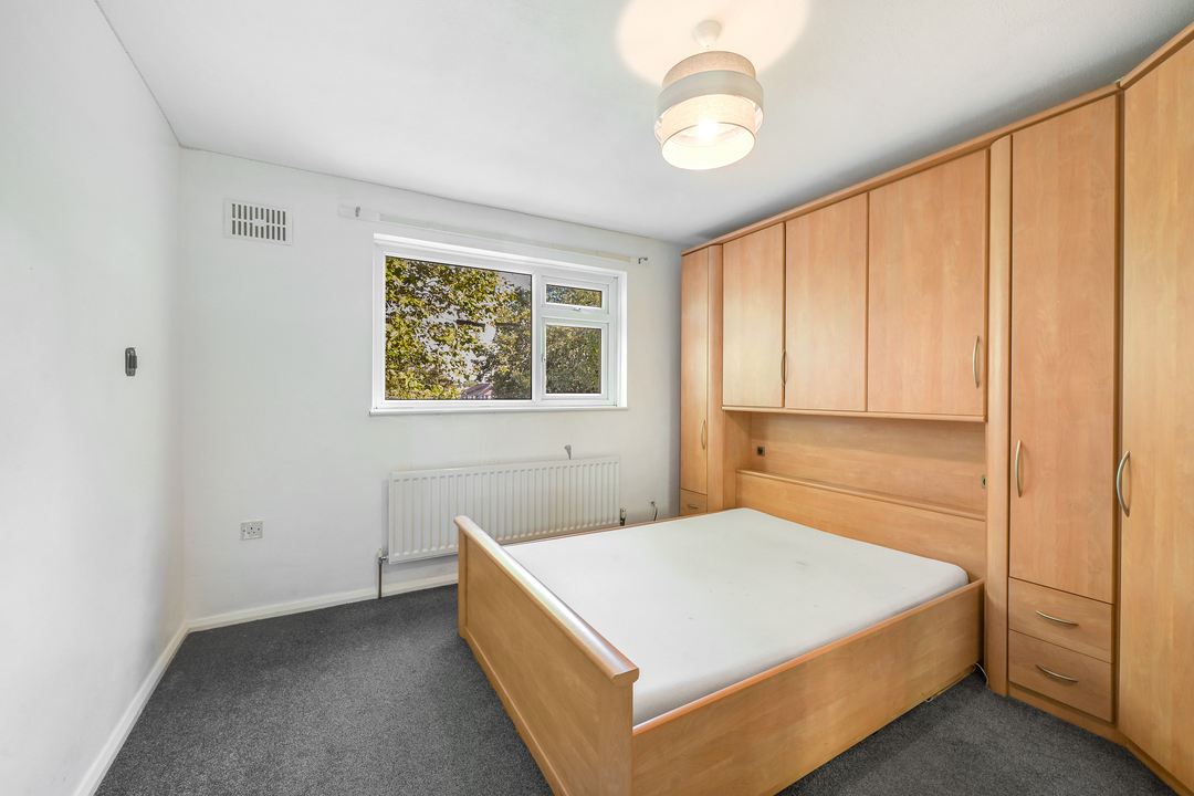 3 bed terraced house to rent in North Road, Ealing  - Property Image 6