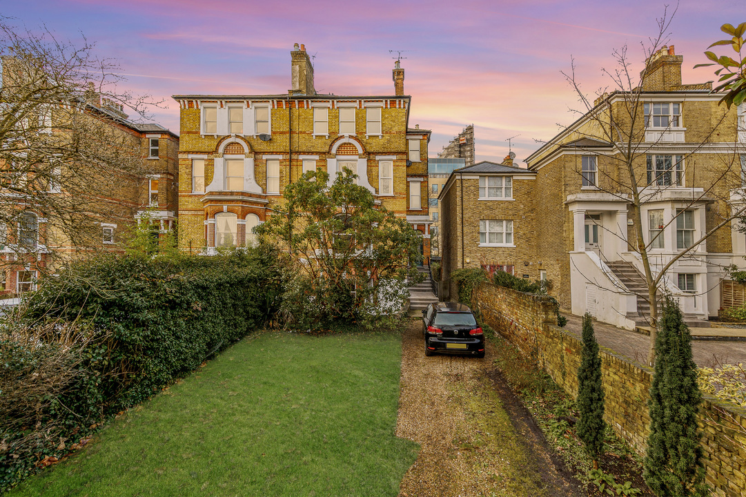 2 bed apartment for sale in Mattock Lane, Ealing  - Property Image 7