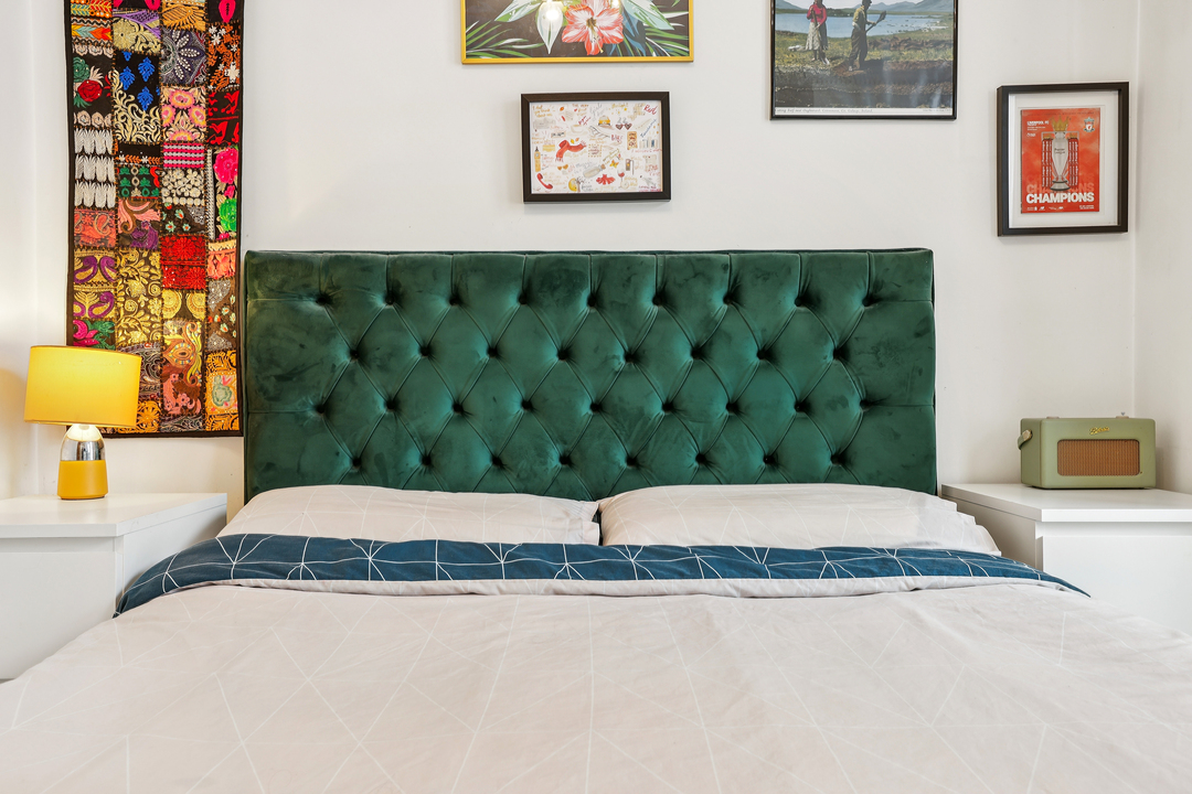 2 bed apartment for sale in Lawn Gardens, London 10