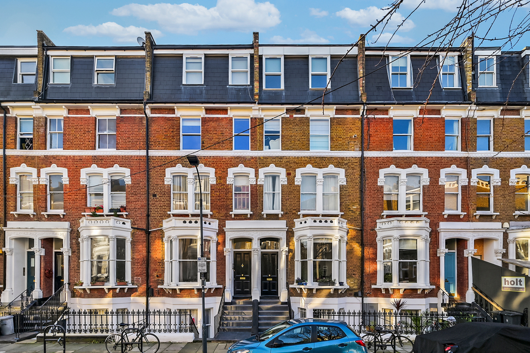 2 bed apartment for sale in 9 Fielding Road, London  - Property Image 2