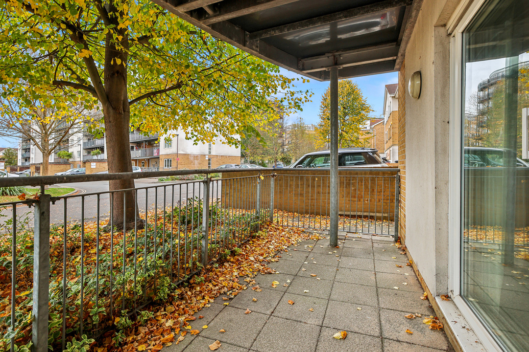 2 bed apartment for sale in Primrose Place, Isleworth  - Property Image 8