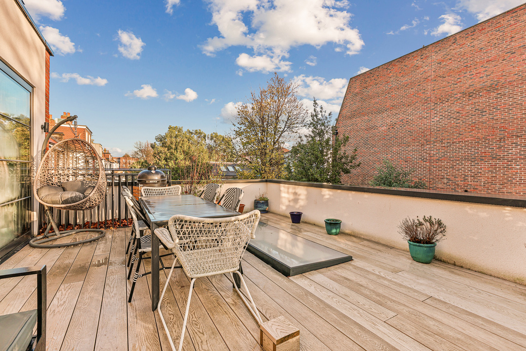 2 bed apartment for sale in West Lodge Avenue, Ealing Common, London, W3  - Property Image 9